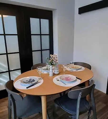 Appartamento Vintage Près De L'académie De Medecine Sofia