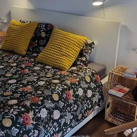 Apartament Vintage Pres De L'academie De Medecine *